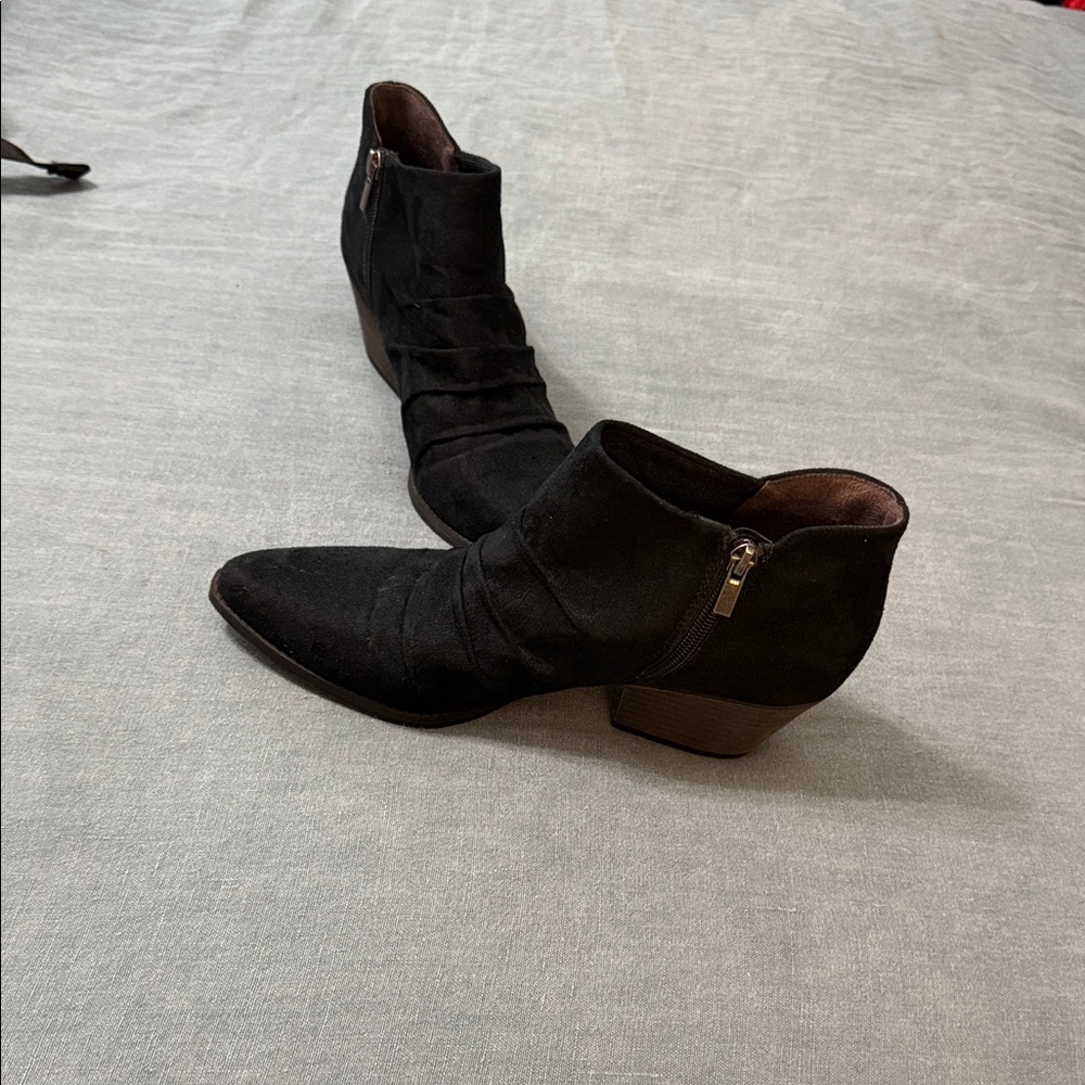 Black Ankle Boots lifestride 10